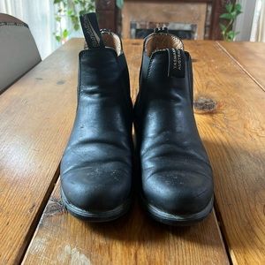 Womens Blundstone #1671 Black. US9/EU39